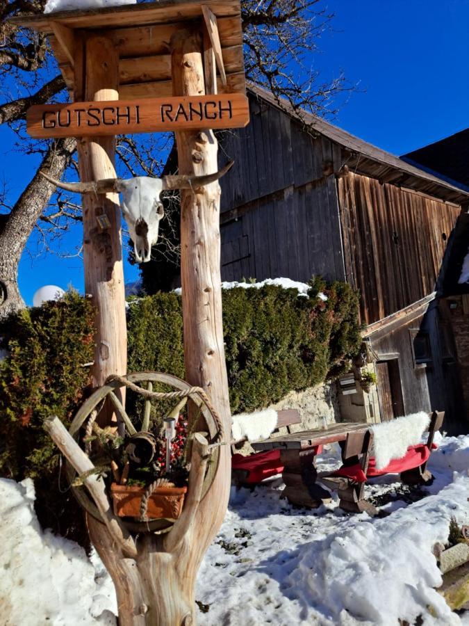 Erlebnisbauernhof Gutschi Ranch Kamp Ngoại thất bức ảnh